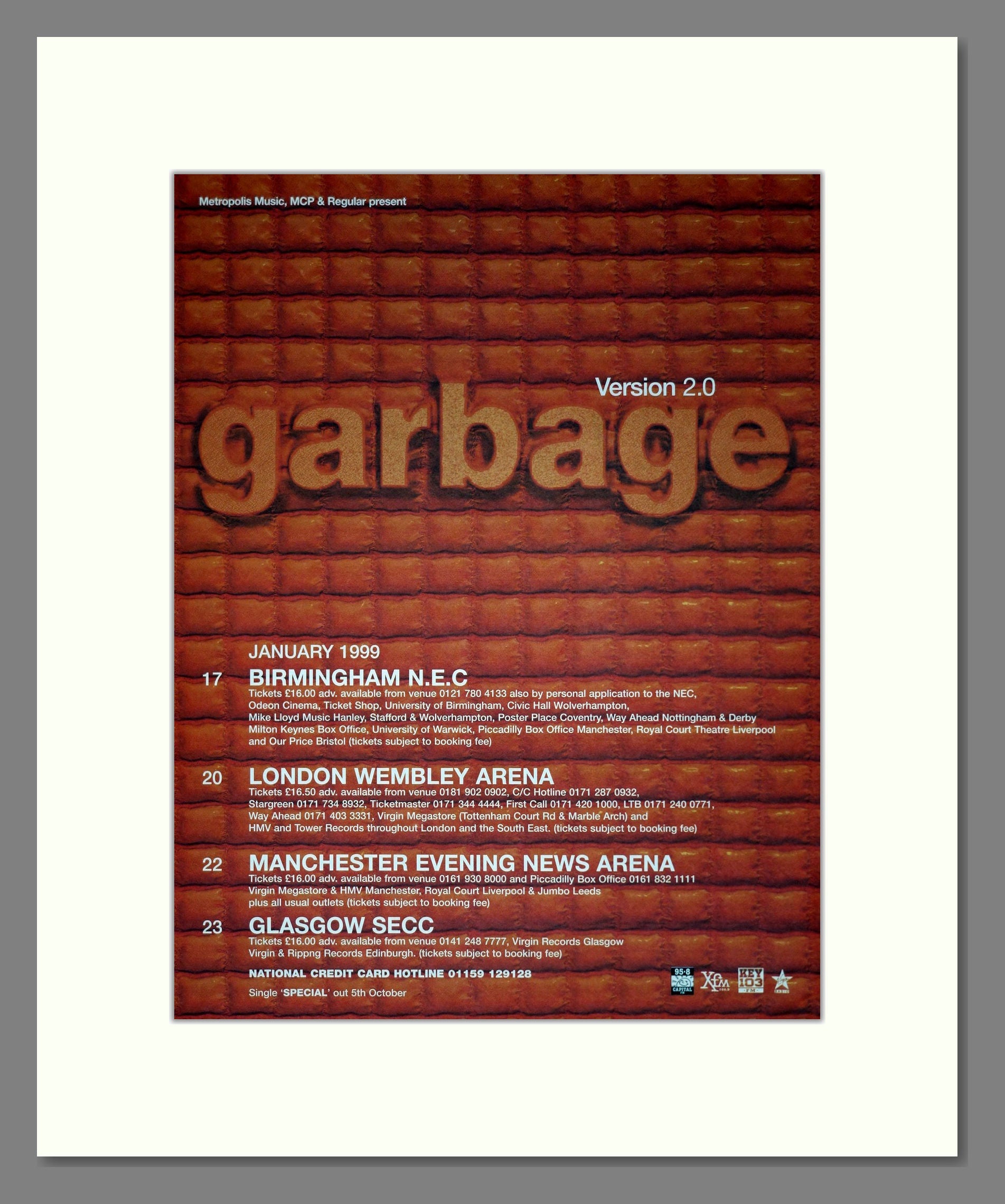 Garbage - UK Tour. Vintage Advert 1999 (ref AD19905)